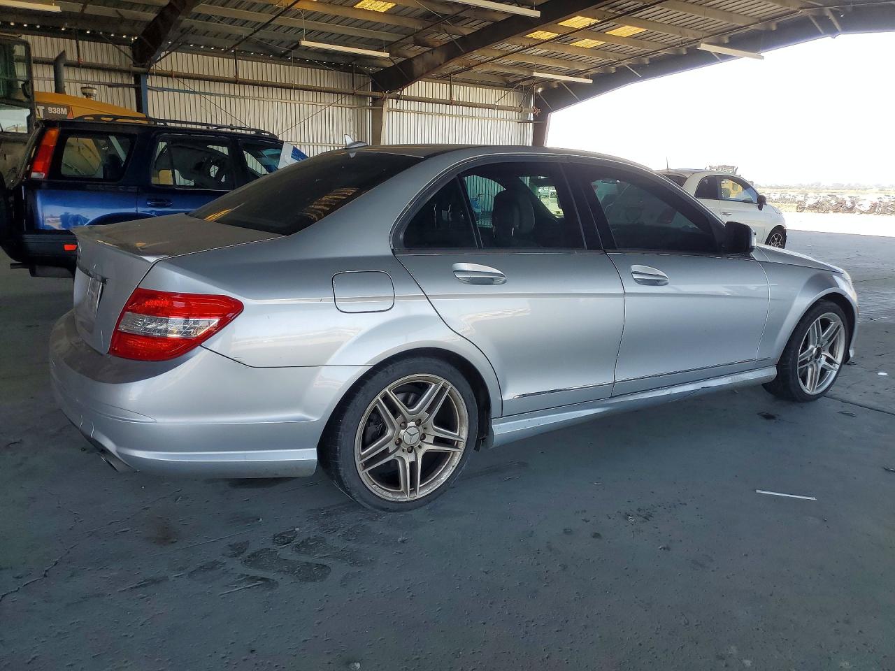 Mercedes-Benz C-Class 350