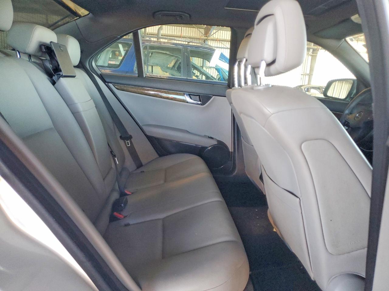 Mercedes-Benz C-Class 350