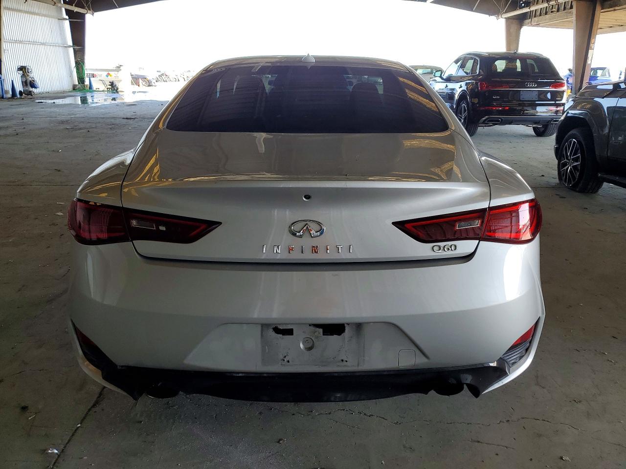 INFINITI Q60 2.0t Premium