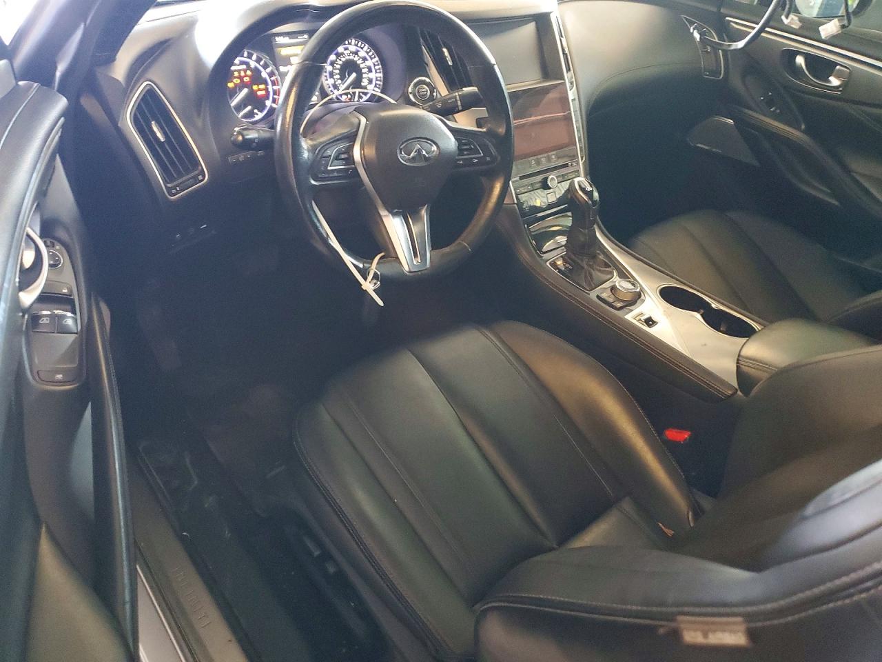 INFINITI Q60 2.0t Premium