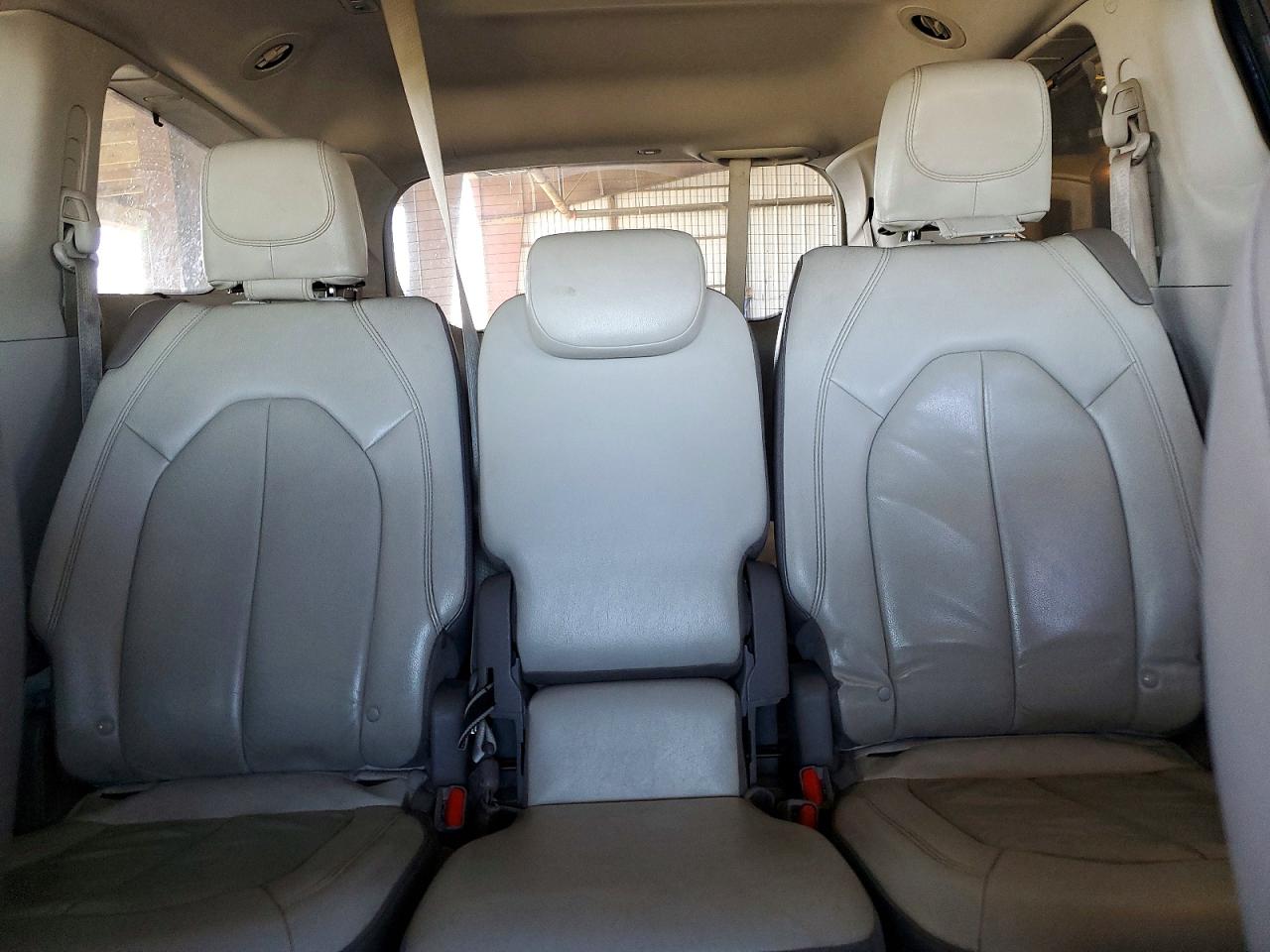 Chrysler Pacifica Touring L
