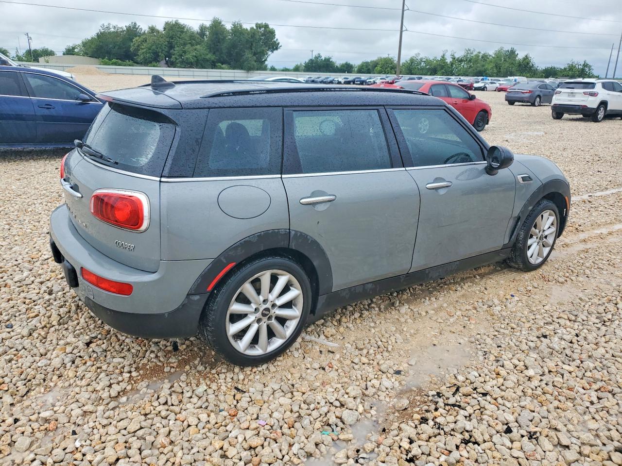 MINI Cooper Clubman