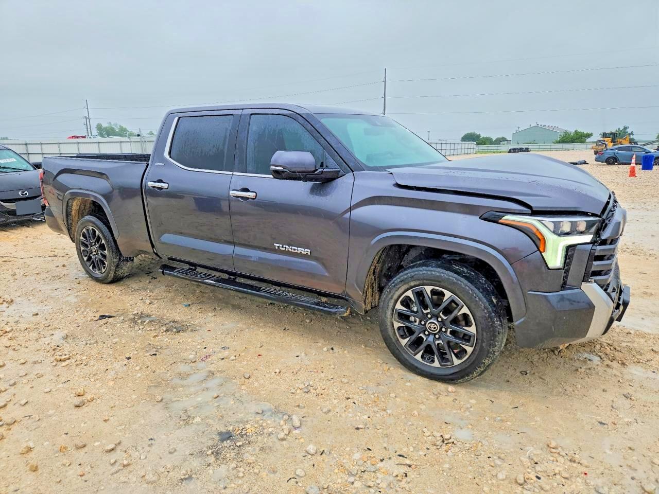 Toyota Tundra Crewmax Limited