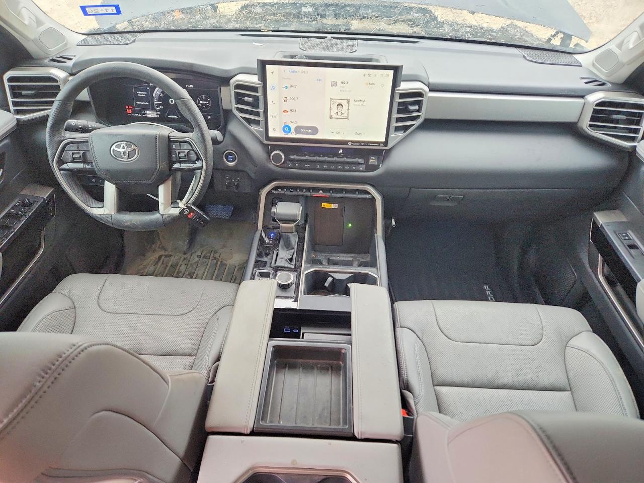 Toyota Tundra Crewmax Limited