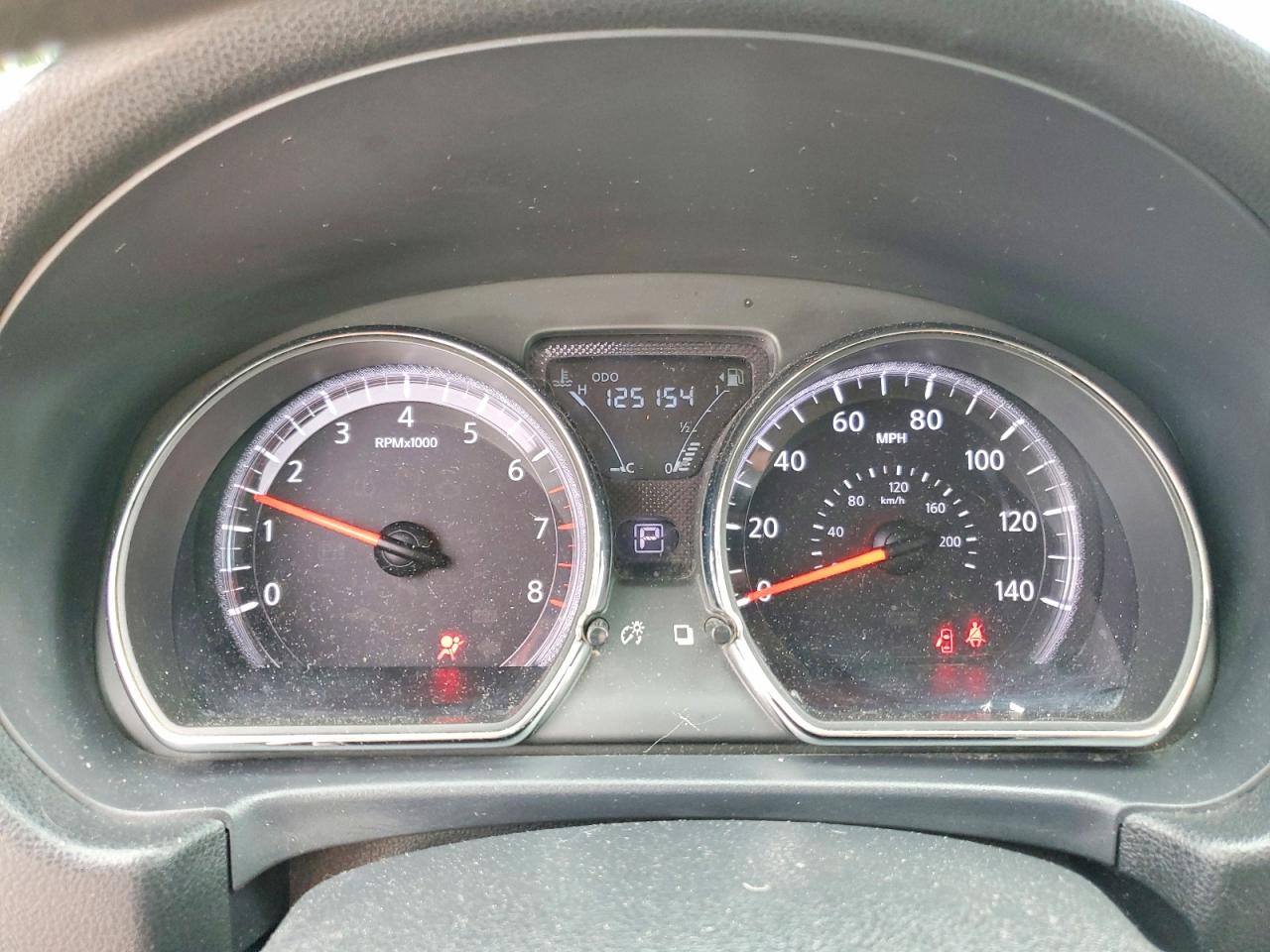 Nissan Versa 1.6 Sv