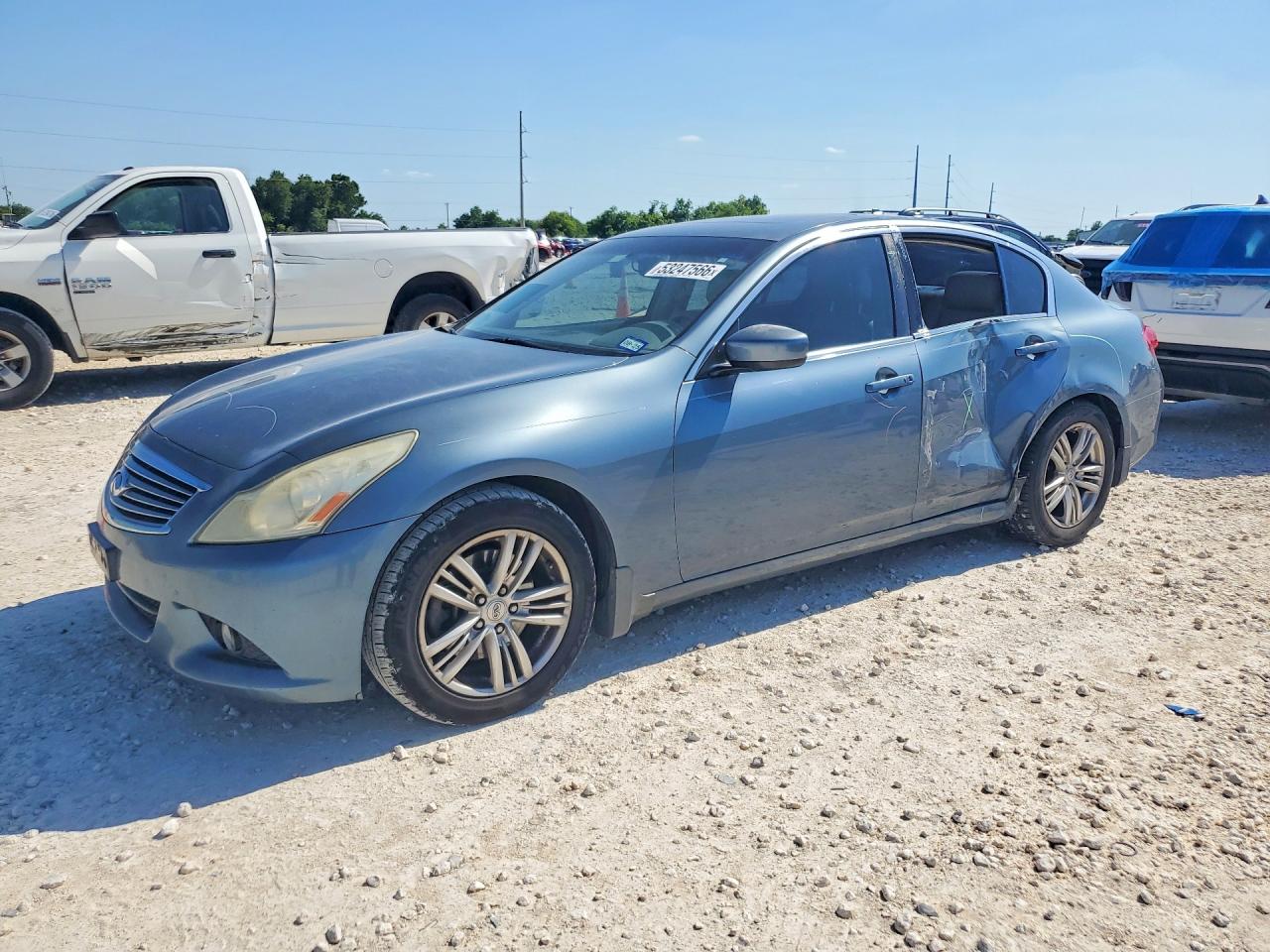 Salvage INFINITI G37 Image