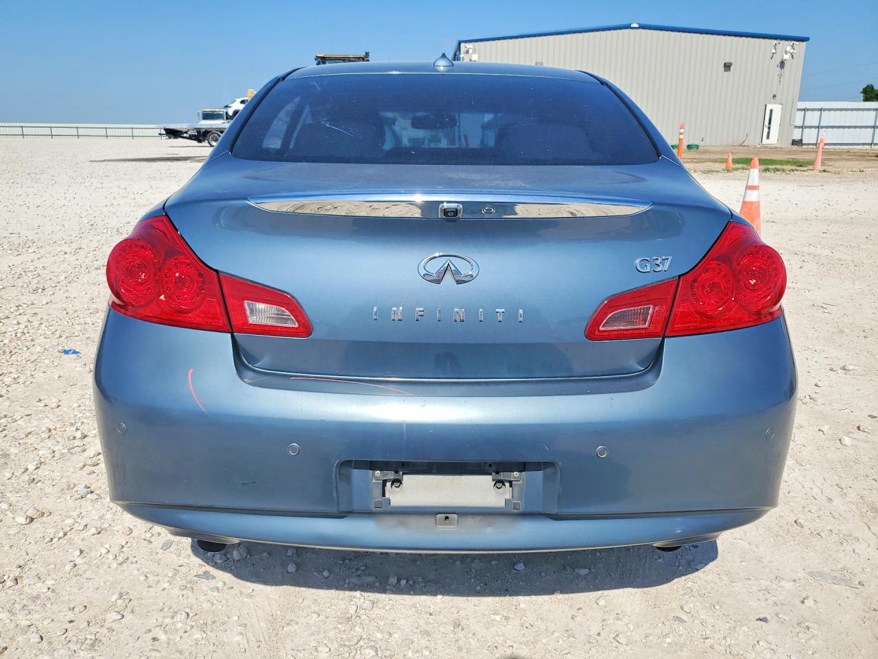 INFINITI G37 Base