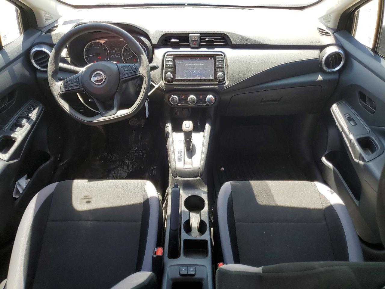 Nissan Versa S