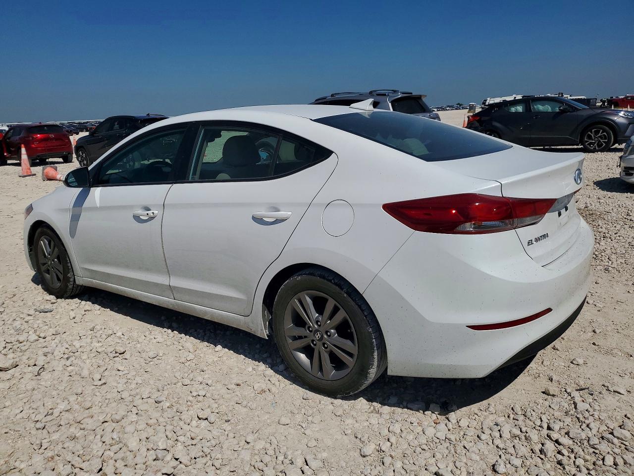 Hyundai ELANTRA Value Edition