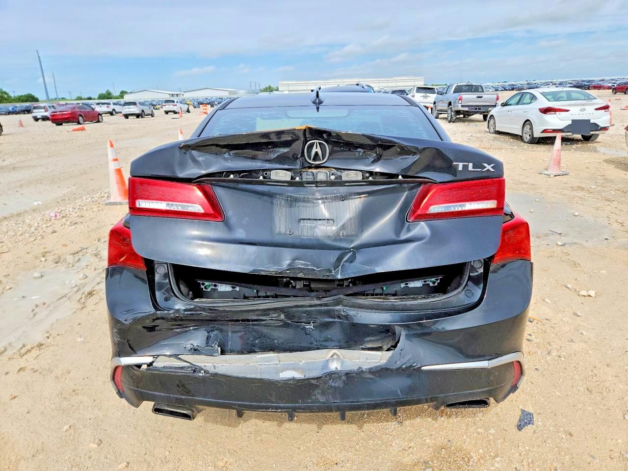 Acura TLX Tech