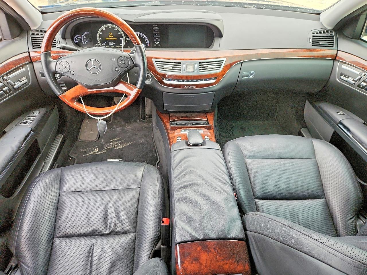 Mercedes-Benz S-Class 550 4matic