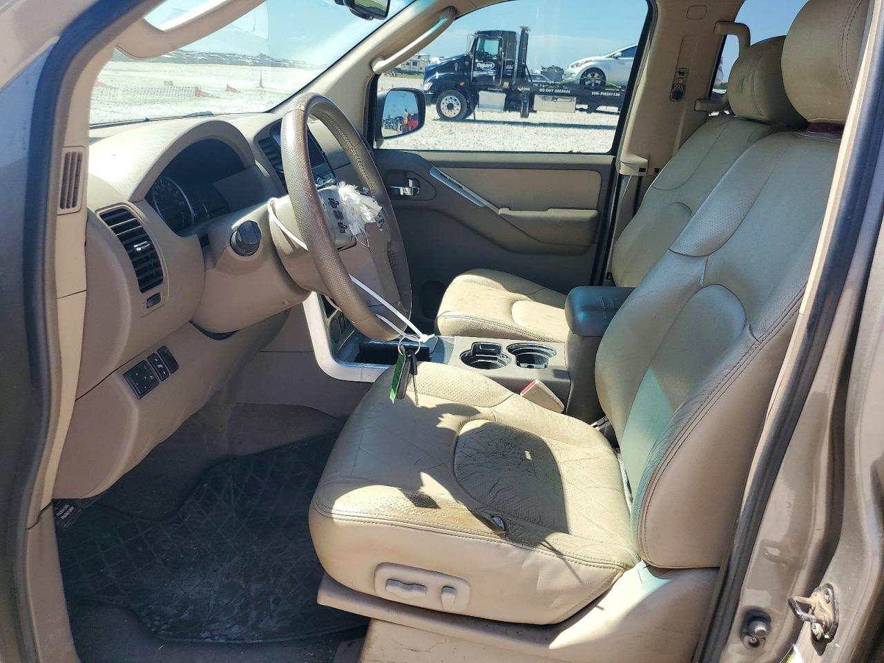 Nissan Pathfinder S