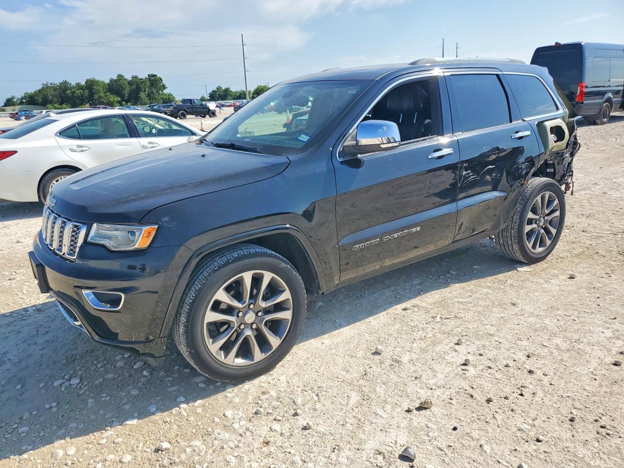 Salvage Jeep Cherokee Image