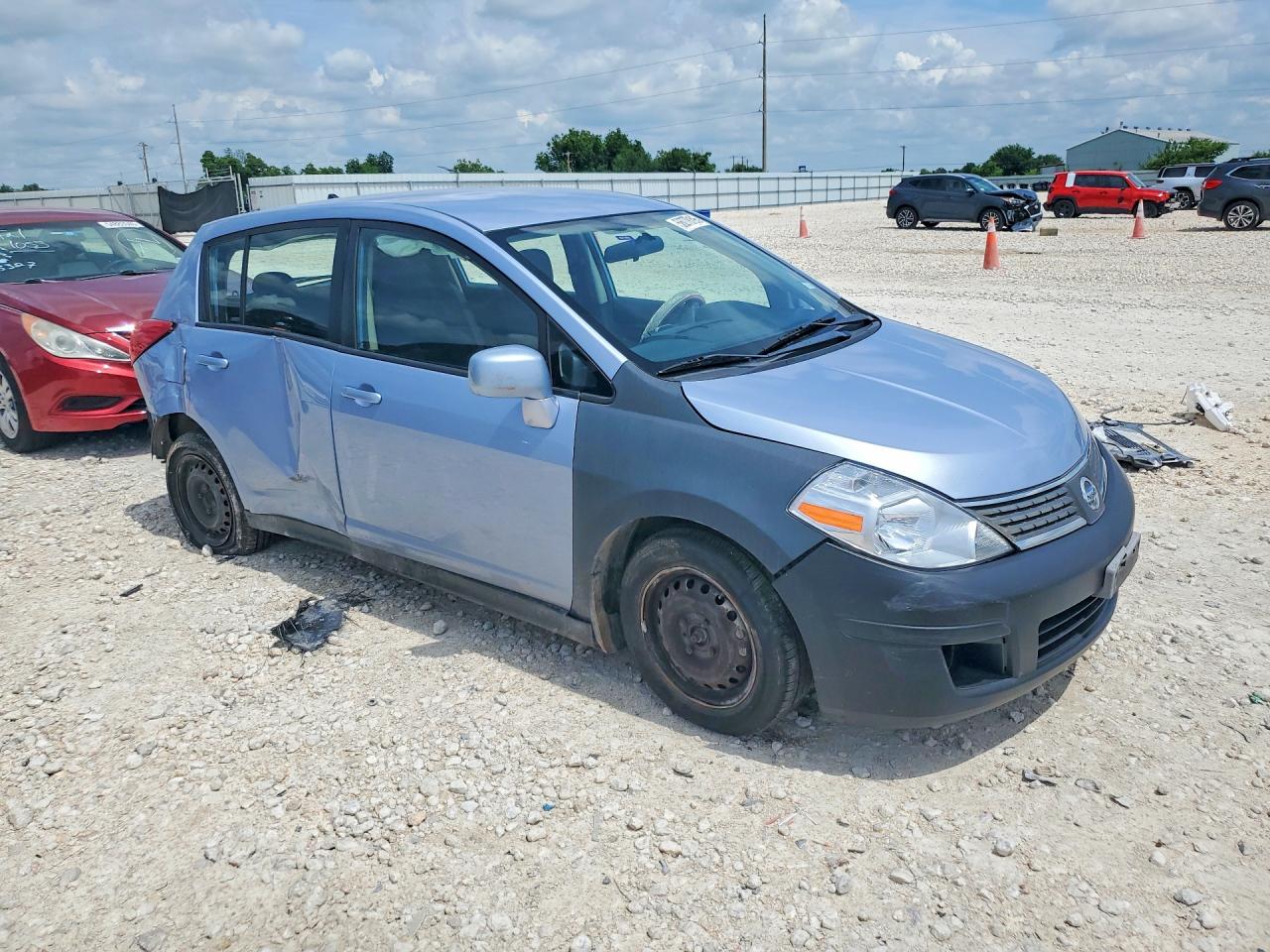 Nissan Versa 1.8 S