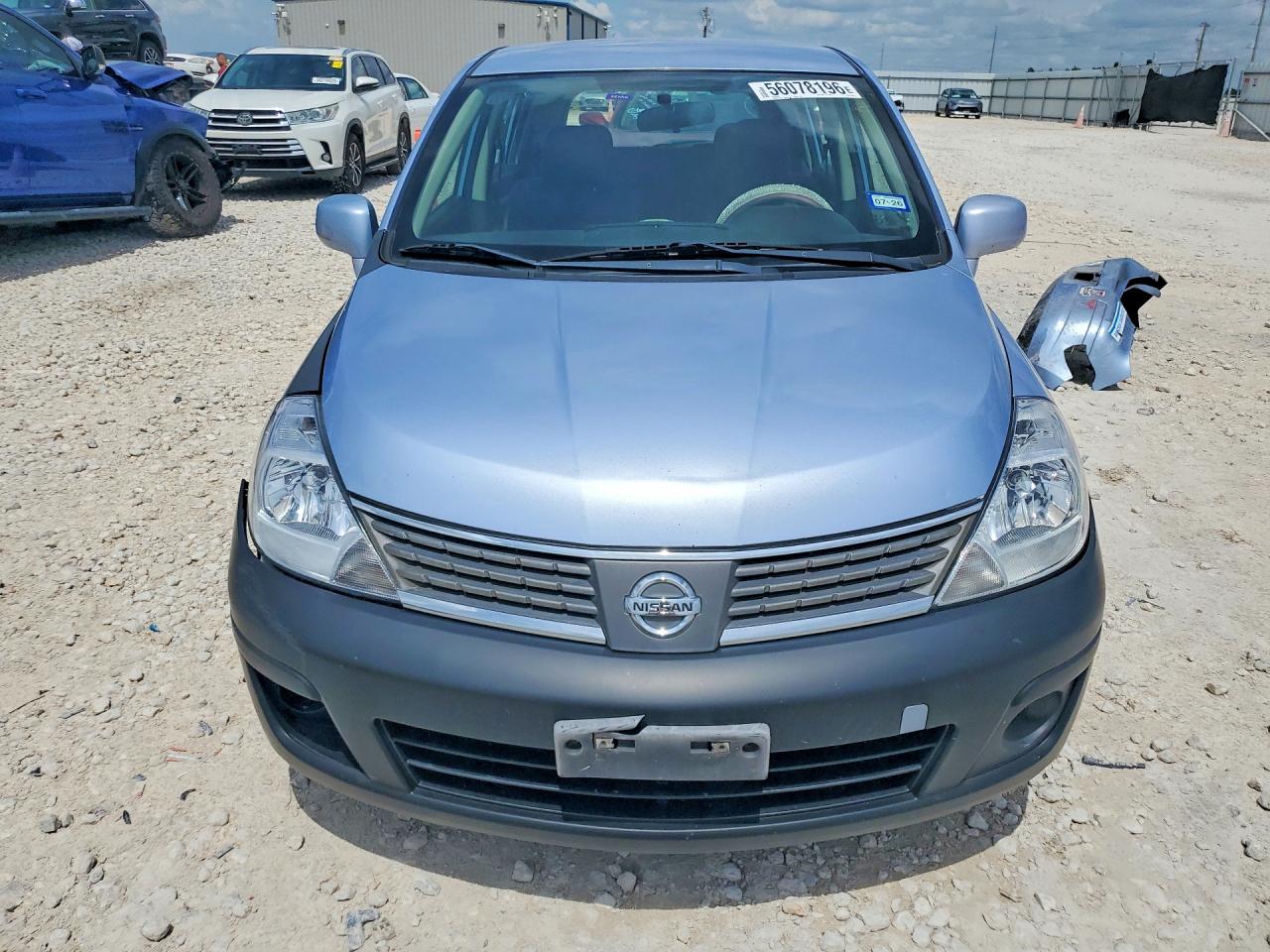 Nissan Versa 1.8 S