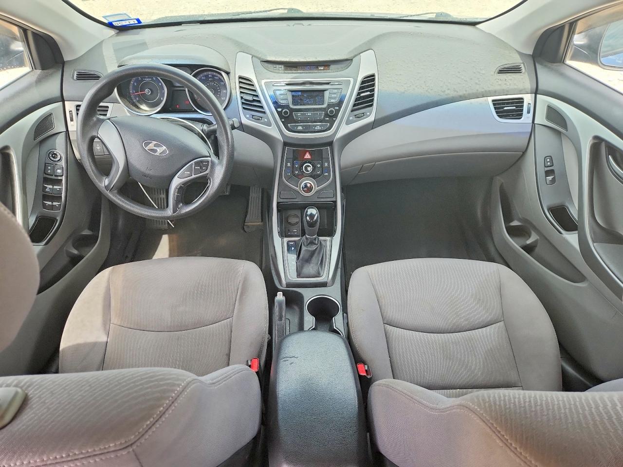 Hyundai ELANTRA Se