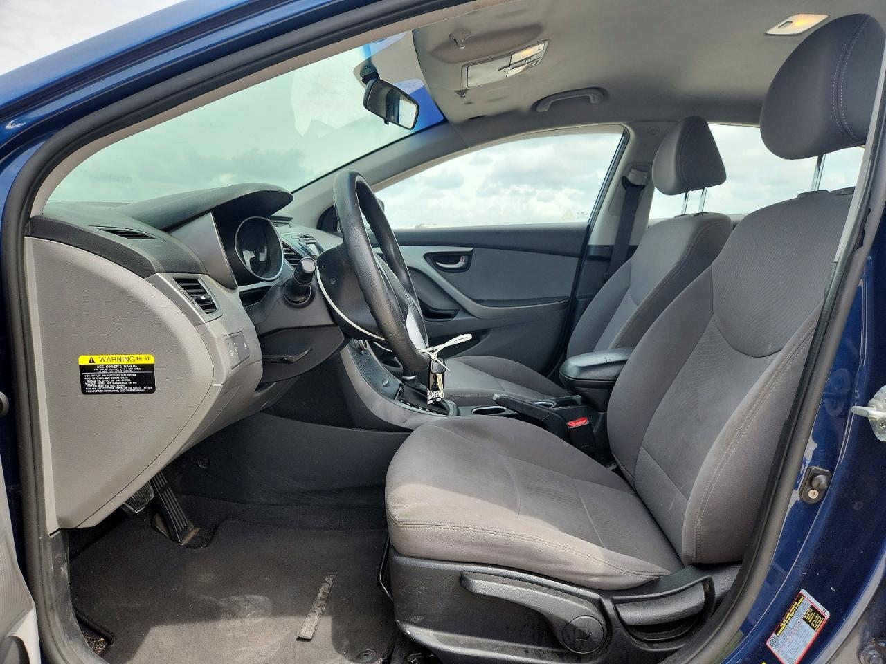 Hyundai ELANTRA Se