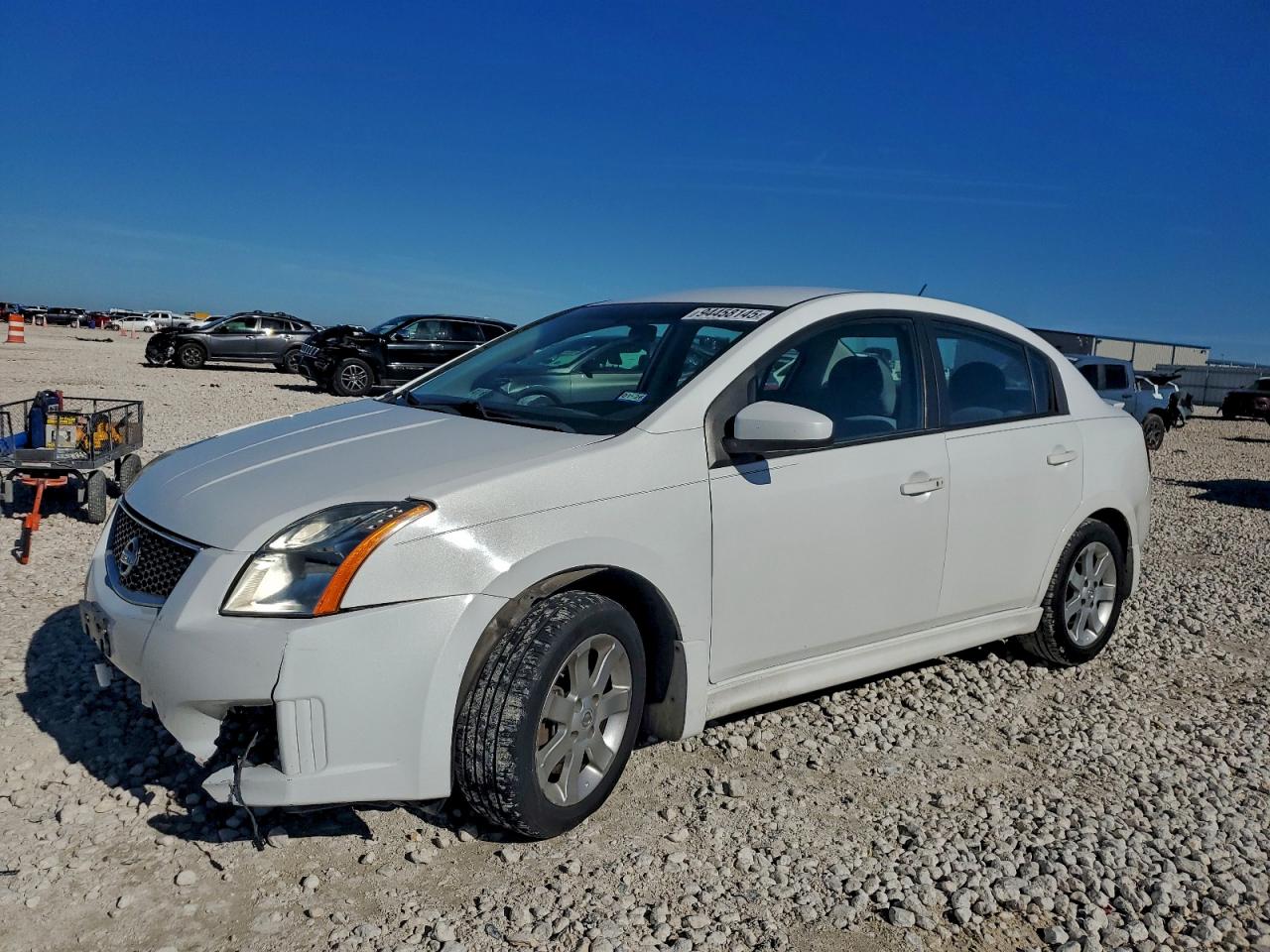 Salvage Nissan Sentra Image