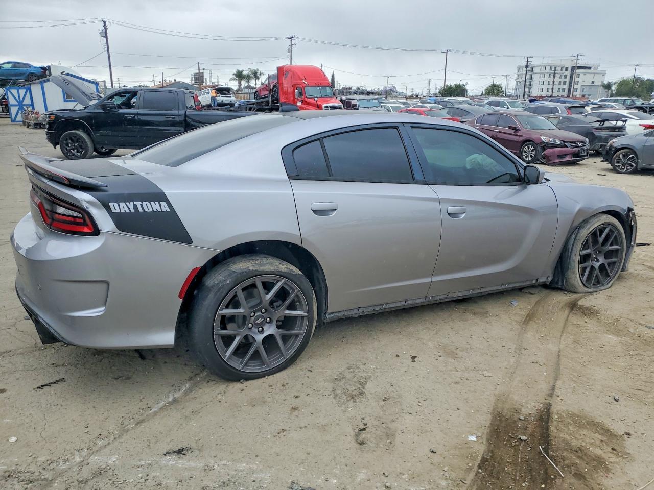 Dodge Charger R