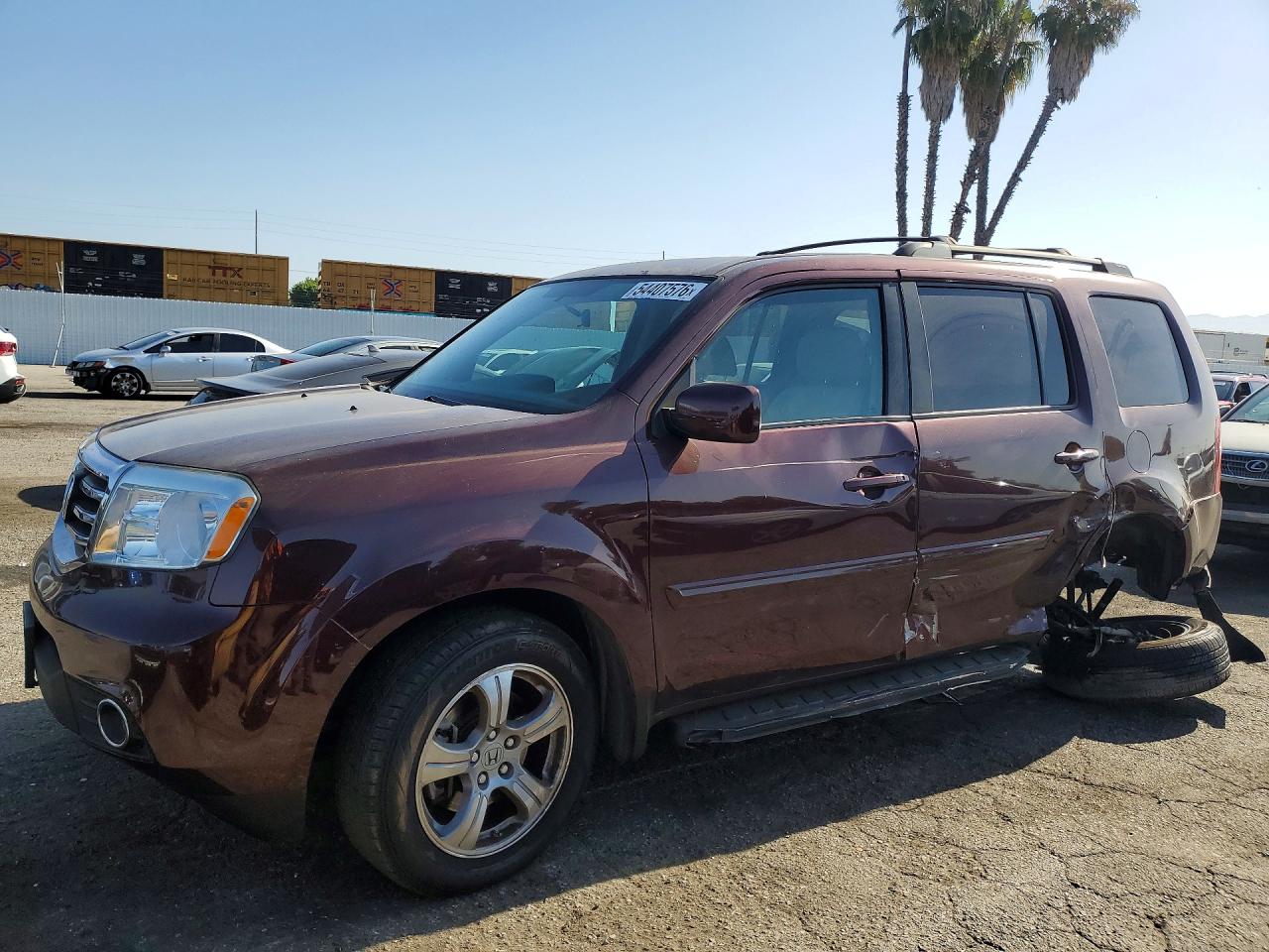 Salvage Honda Pilot Image