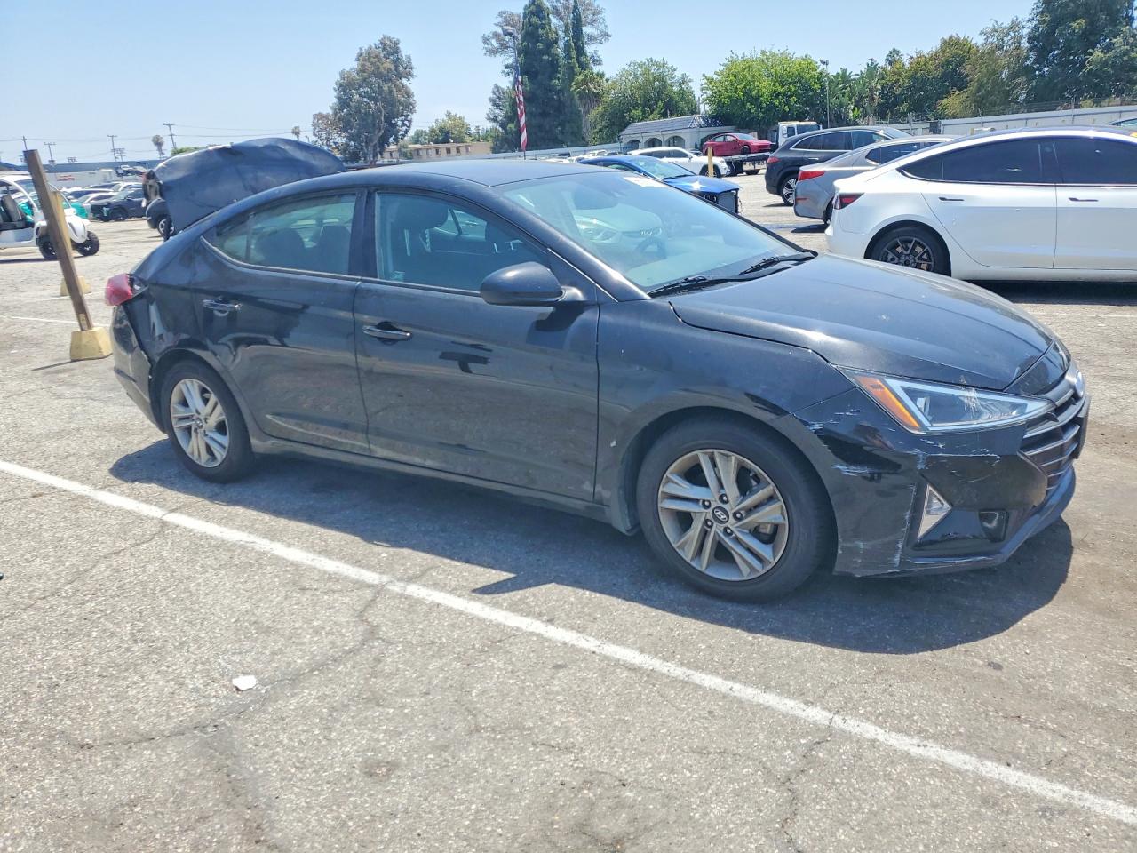 Hyundai ELANTRA Sel