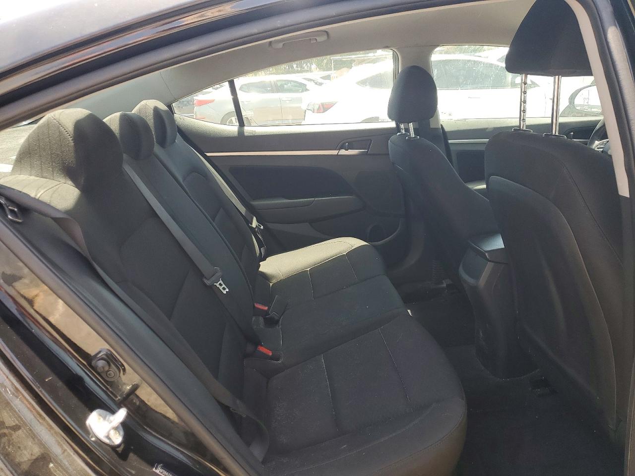 Hyundai ELANTRA Sel