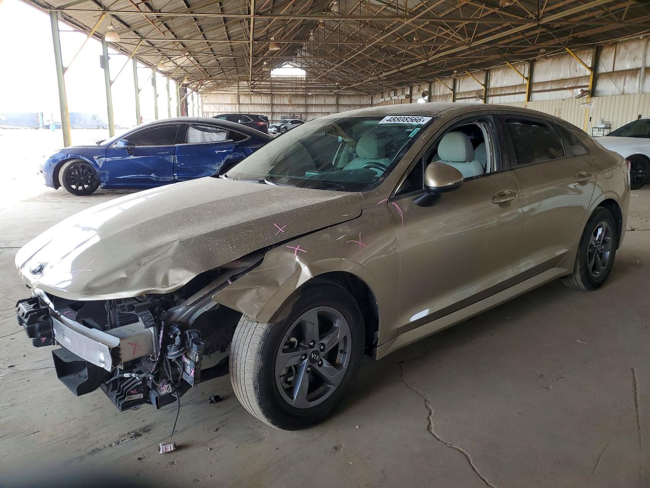 Salvage Kia K5 Image