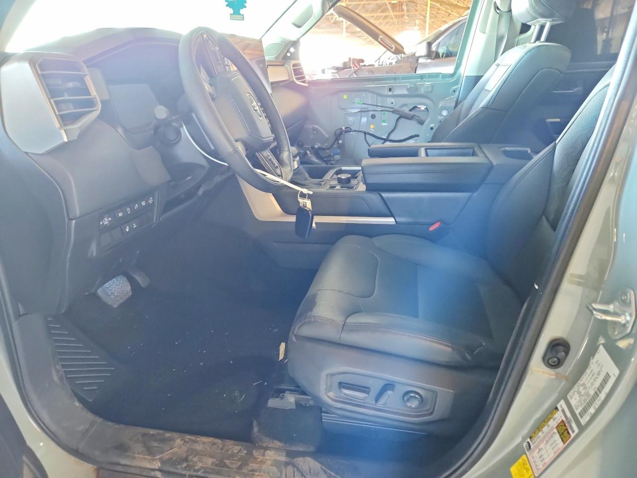 Toyota Tundra Crewmax Limited