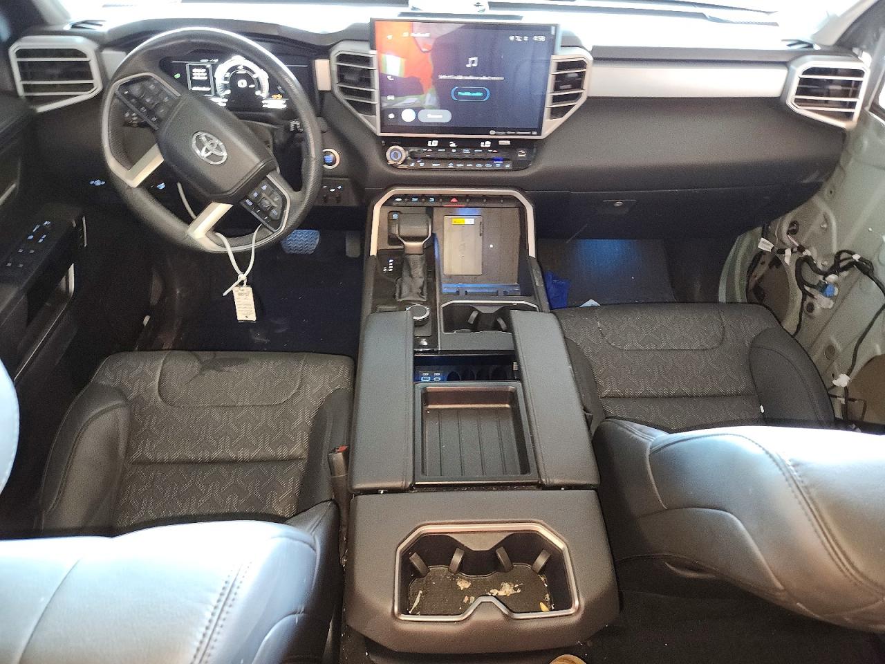 Toyota Tundra Crewmax Limited