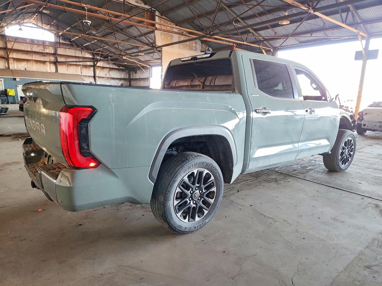 Toyota Tundra Crewmax Limited
