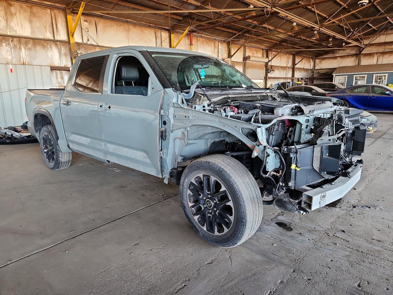 Toyota Tundra Crewmax Limited