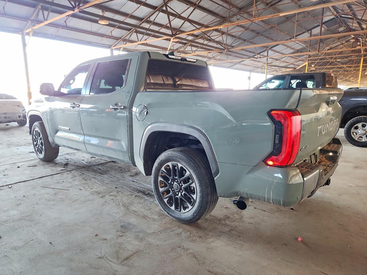 Toyota Tundra Crewmax Limited