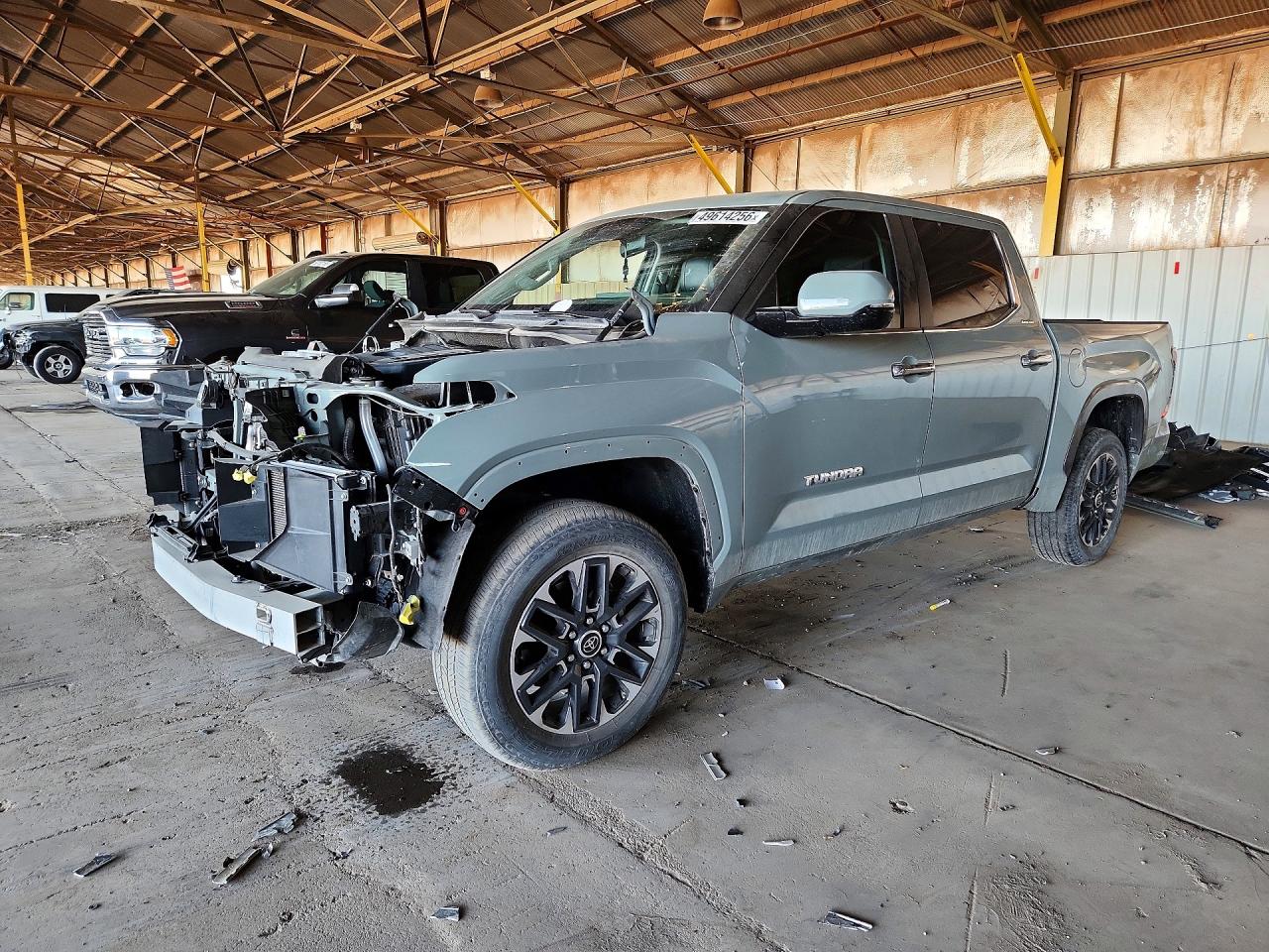 Salvage Toyota Tundra Image
