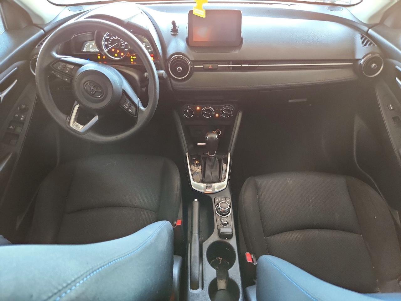 Toyota Yaris Le