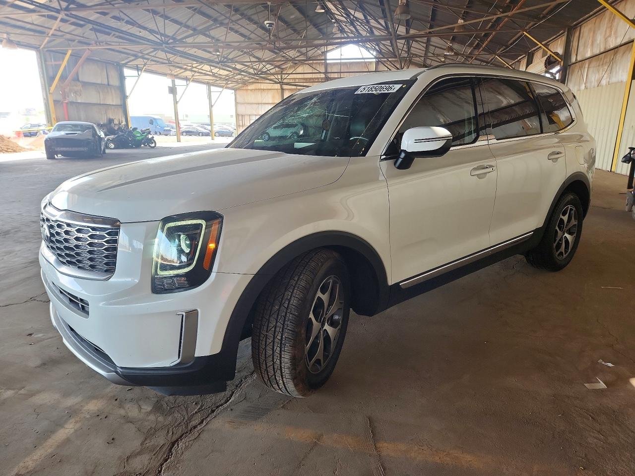 Salvage Kia Telluride Image