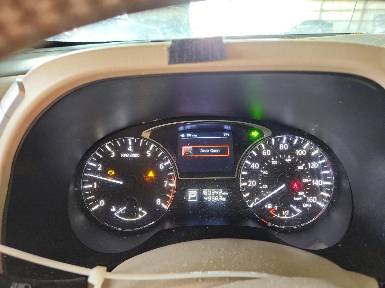 Nissan Pathfinder S