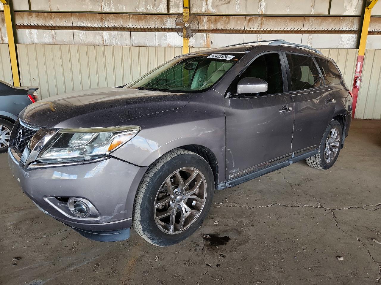 Salvage Nissan Pathfinder Image