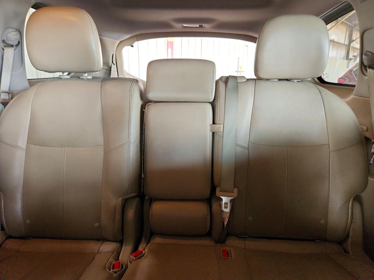 Nissan Pathfinder S