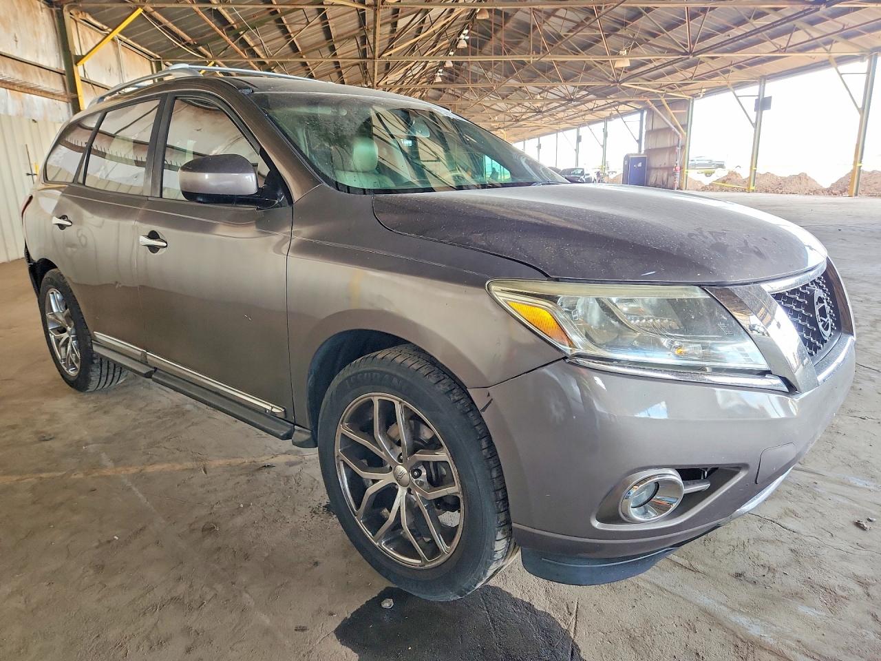 Nissan Pathfinder S
