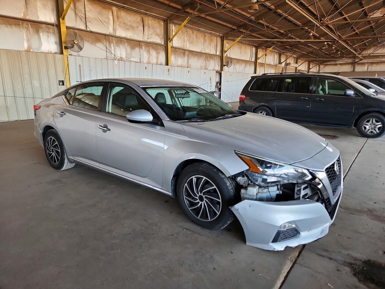 Nissan Altima S