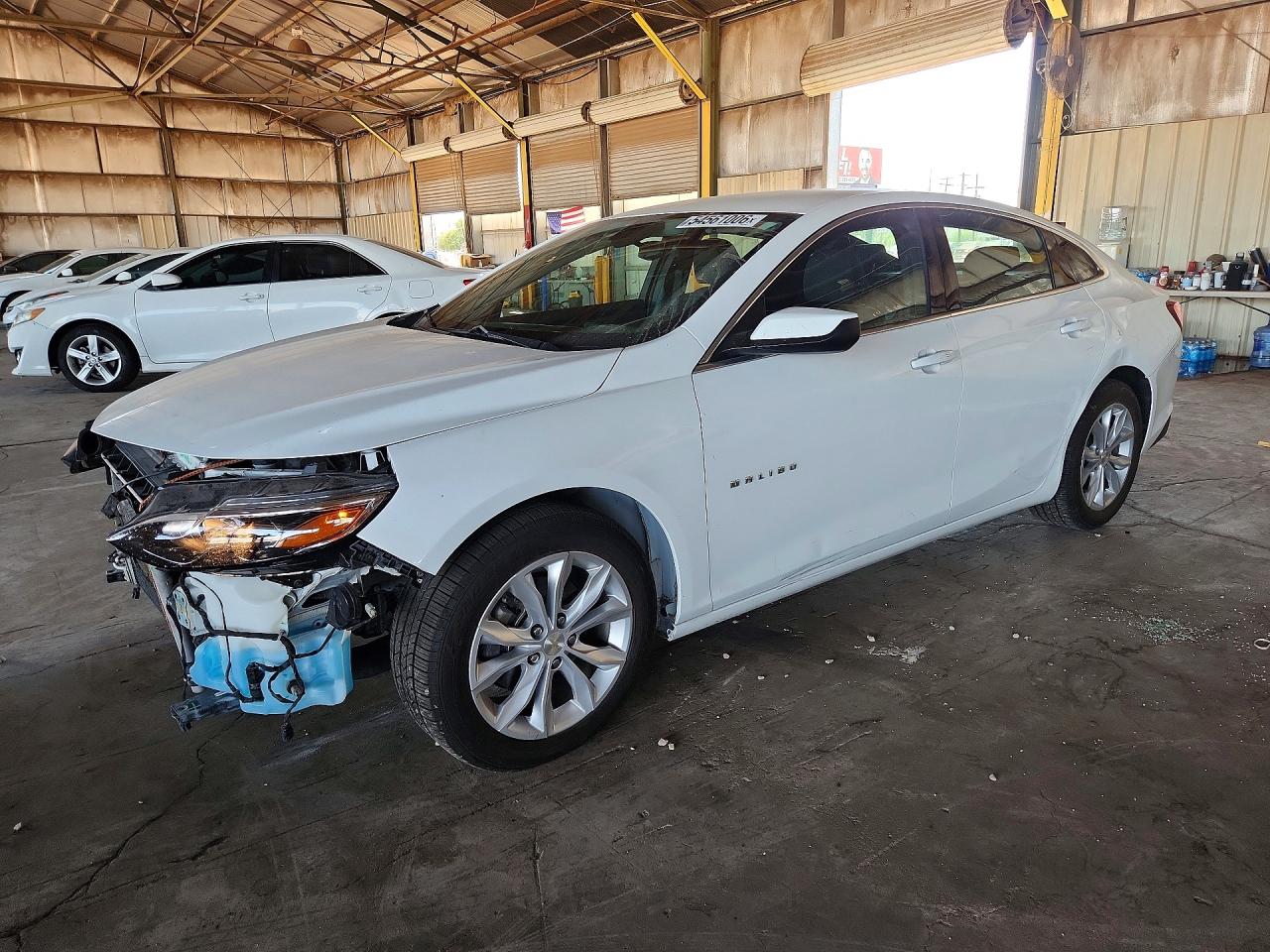 Salvage Chevrolet Malibu Image
