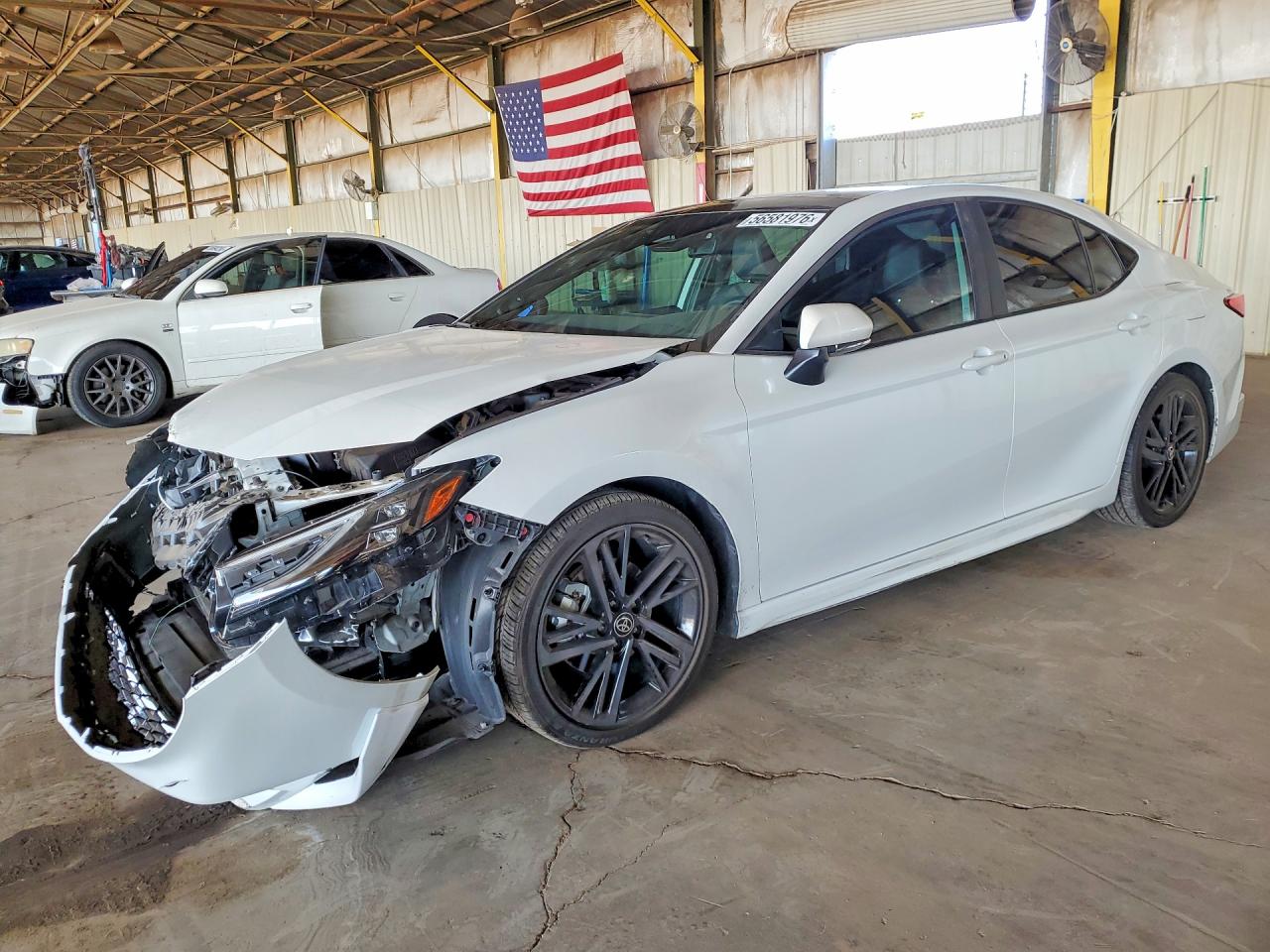 Salvage Toyota Camry Image