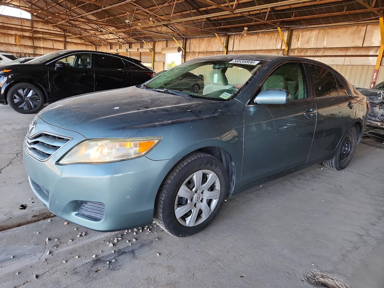 Salvage Toyota Camry Image