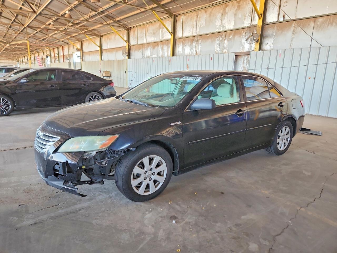 Salvage Toyota Camry Image