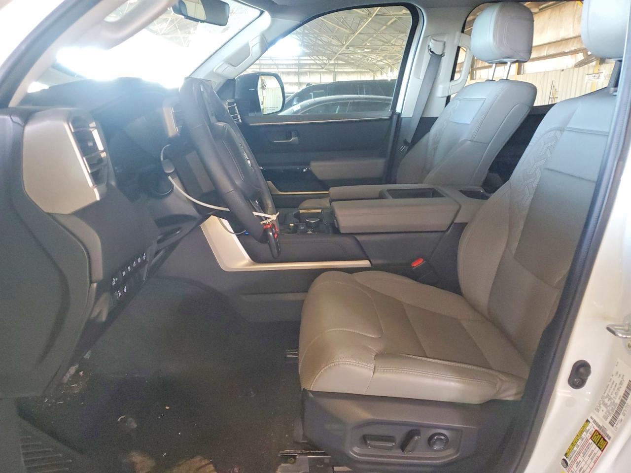 Toyota Tundra Limited Hv