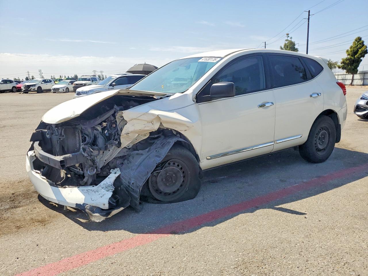 Salvage Nissan Rogue Image