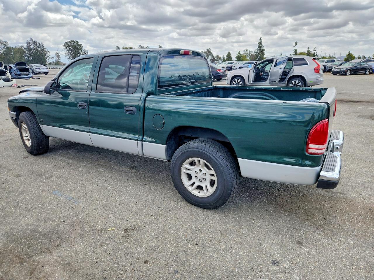 Dodge Dakota Quad