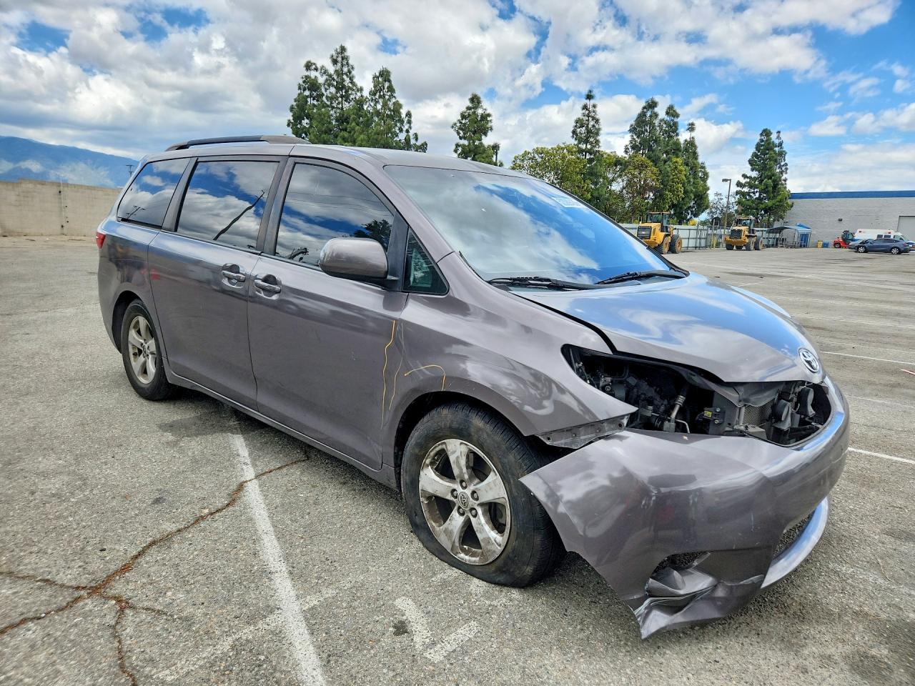 Toyota Sienna Le
