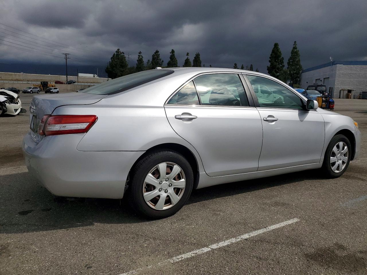 Toyota Camry Base