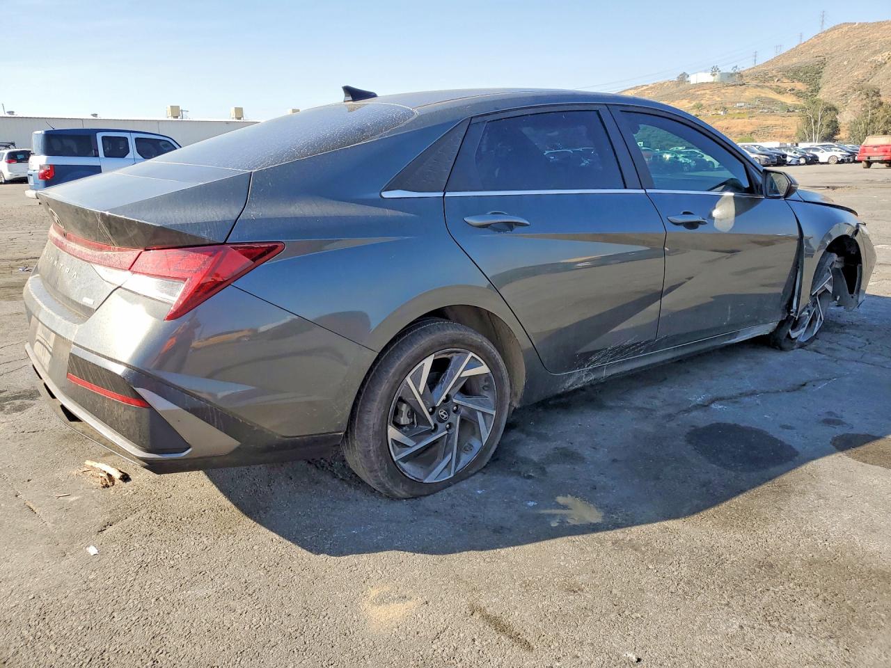 Hyundai ELANTRA Limited